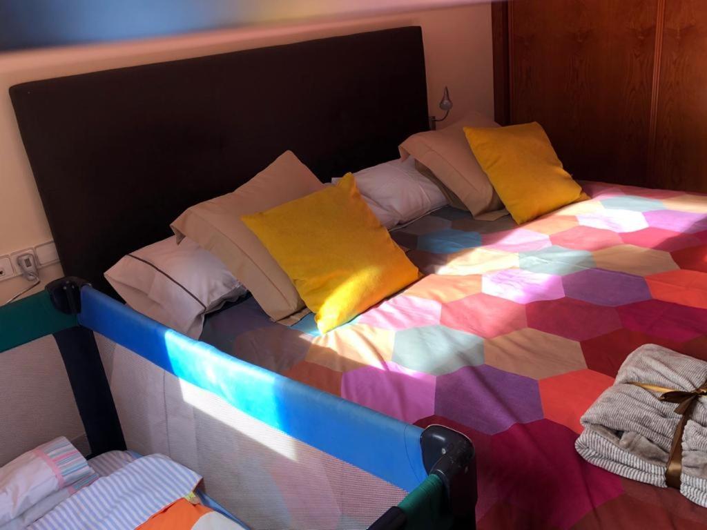 Apartaments Vicus 2 Con Vistas A La Plaza Mayor De Vic Dış mekan fotoğraf